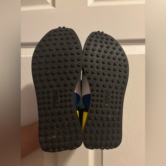 SOLD💙 Puma Kids' Multicolor Sneakers - Picture 2 of 2